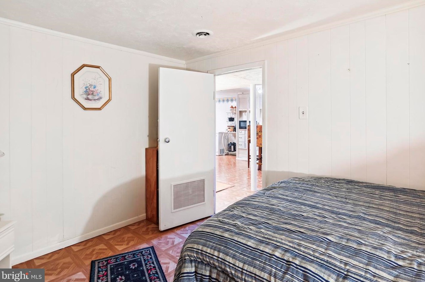 1350 Brenda Rd, Severn MD 21144-3310 exterior