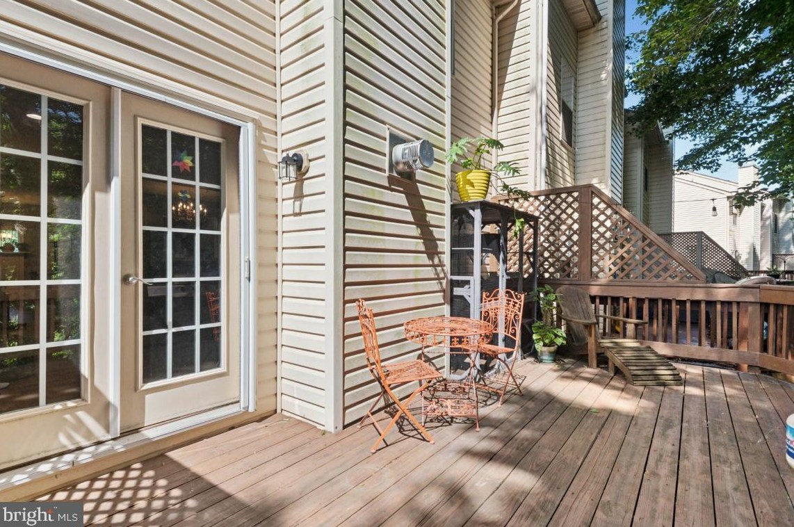 2550 Windy Oak Ct, Crofton MD  21114-1181 exterior