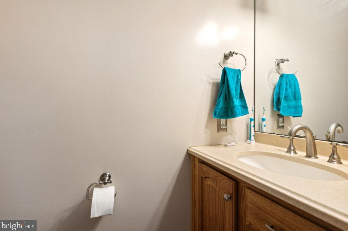 2550 Windy Oak Ct, Crofton MD  21114-1181 exterior