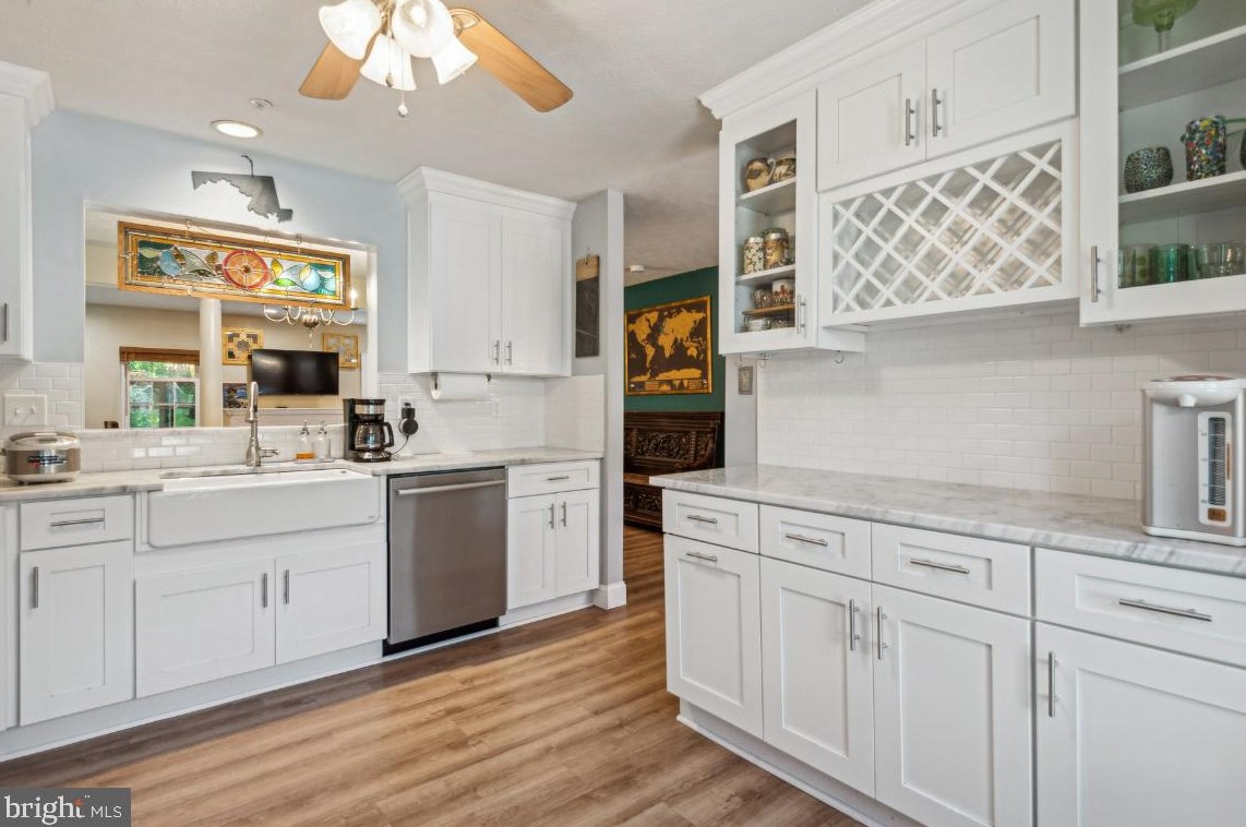 2550 Windy Oak Ct, Crofton MD  21114-1181 exterior