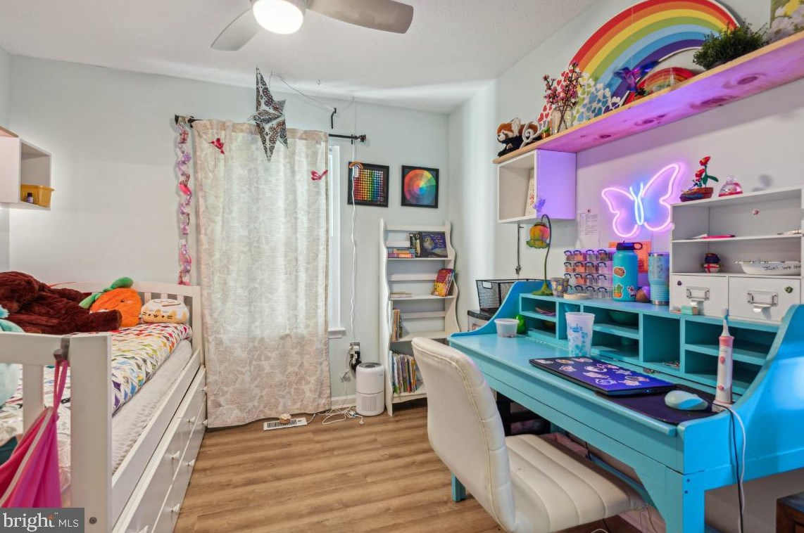 2550 Windy Oak Ct, Crofton MD  21114-1181 exterior