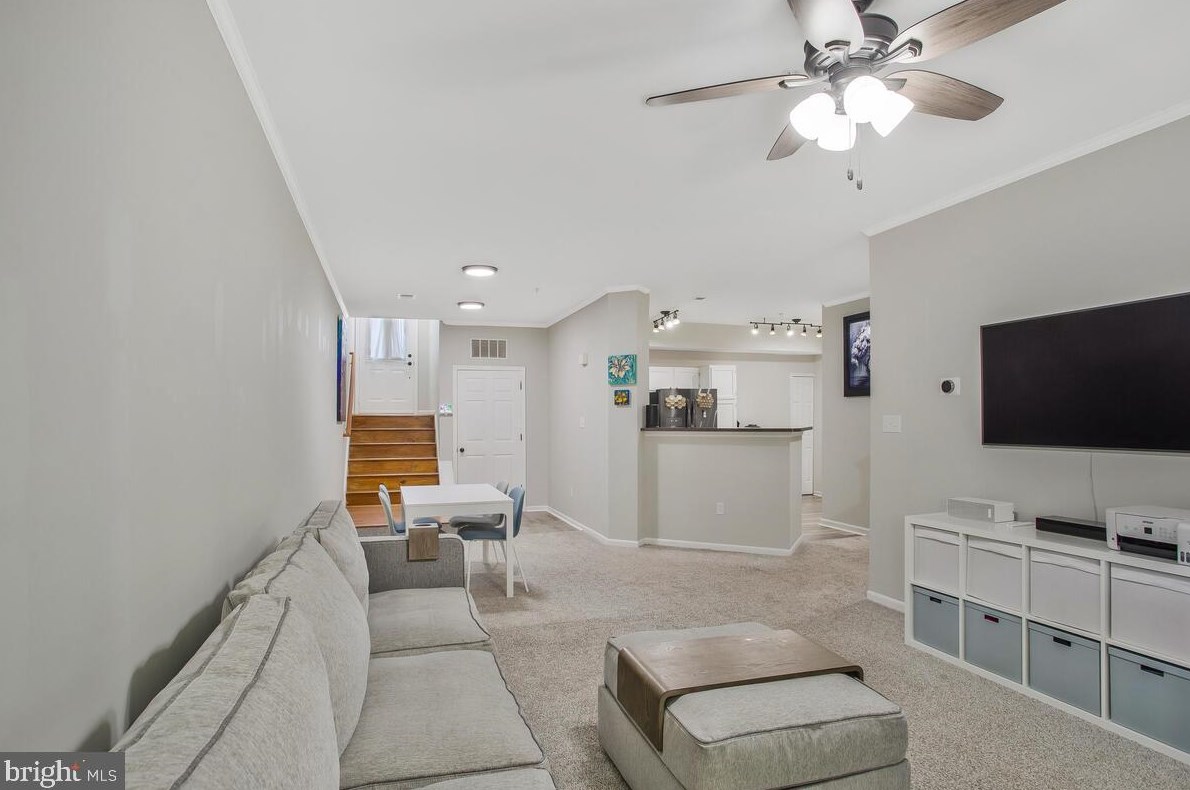 1590 Fallowfield Ct, Crofton MD 21114-1427 exterior