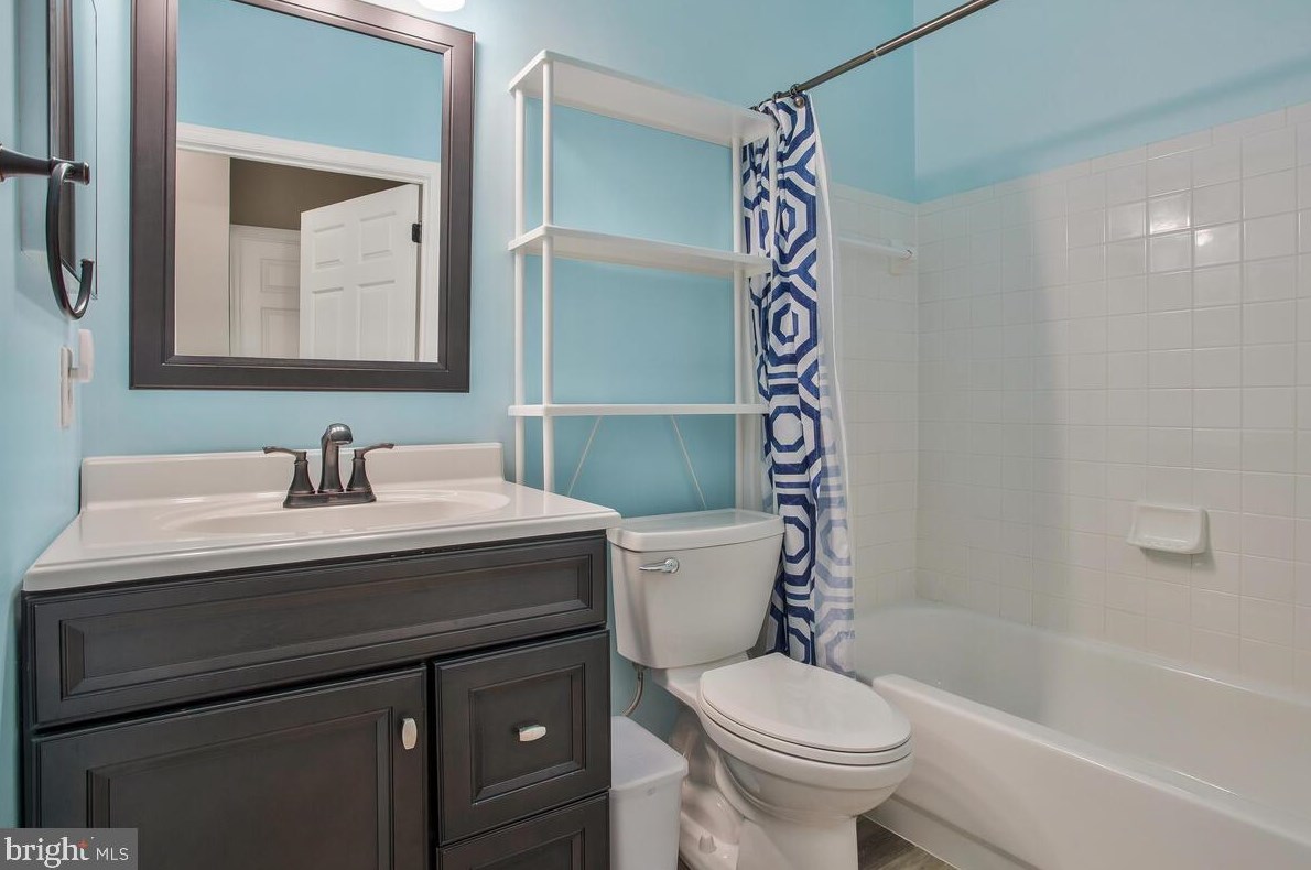 1590 Fallowfield Ct, Crofton MD 21114-1427 exterior