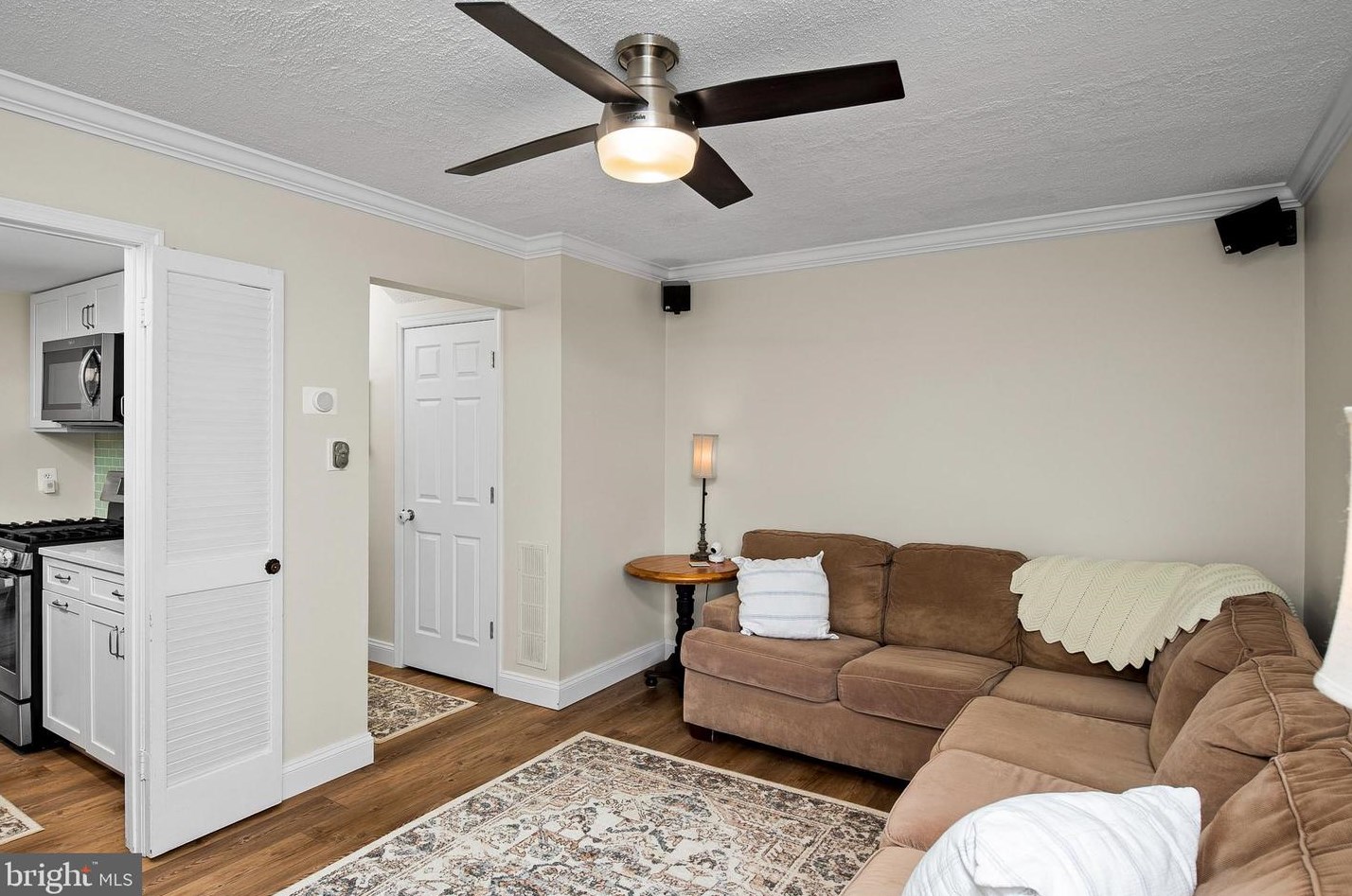 1996 Cambridge Dr, Crofton MD 21114-1909 exterior