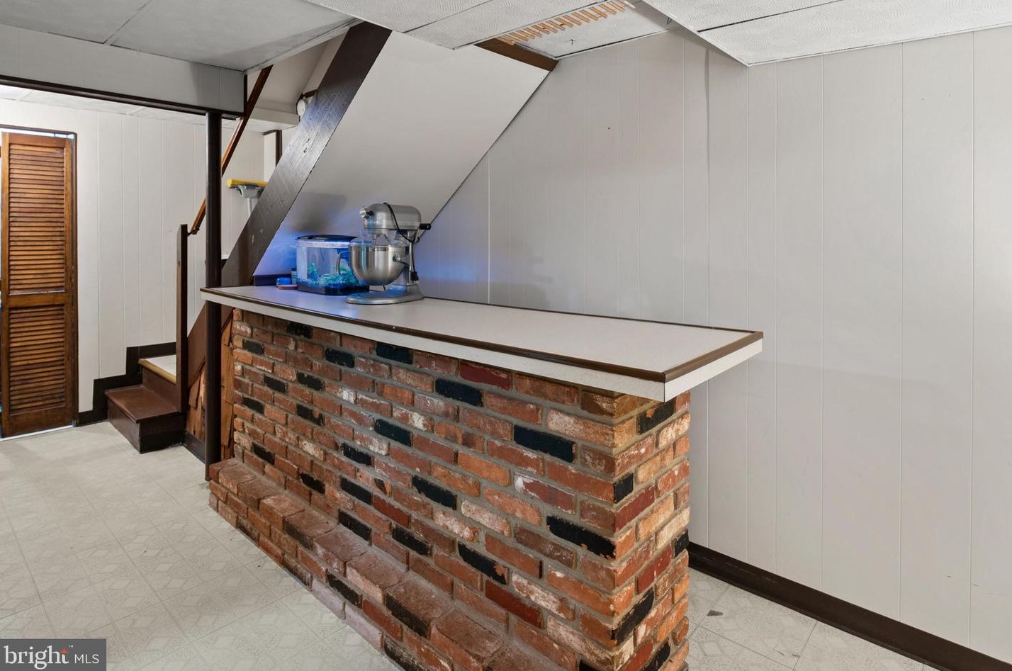 1996 Cambridge Dr, Crofton MD 21114-1909 exterior