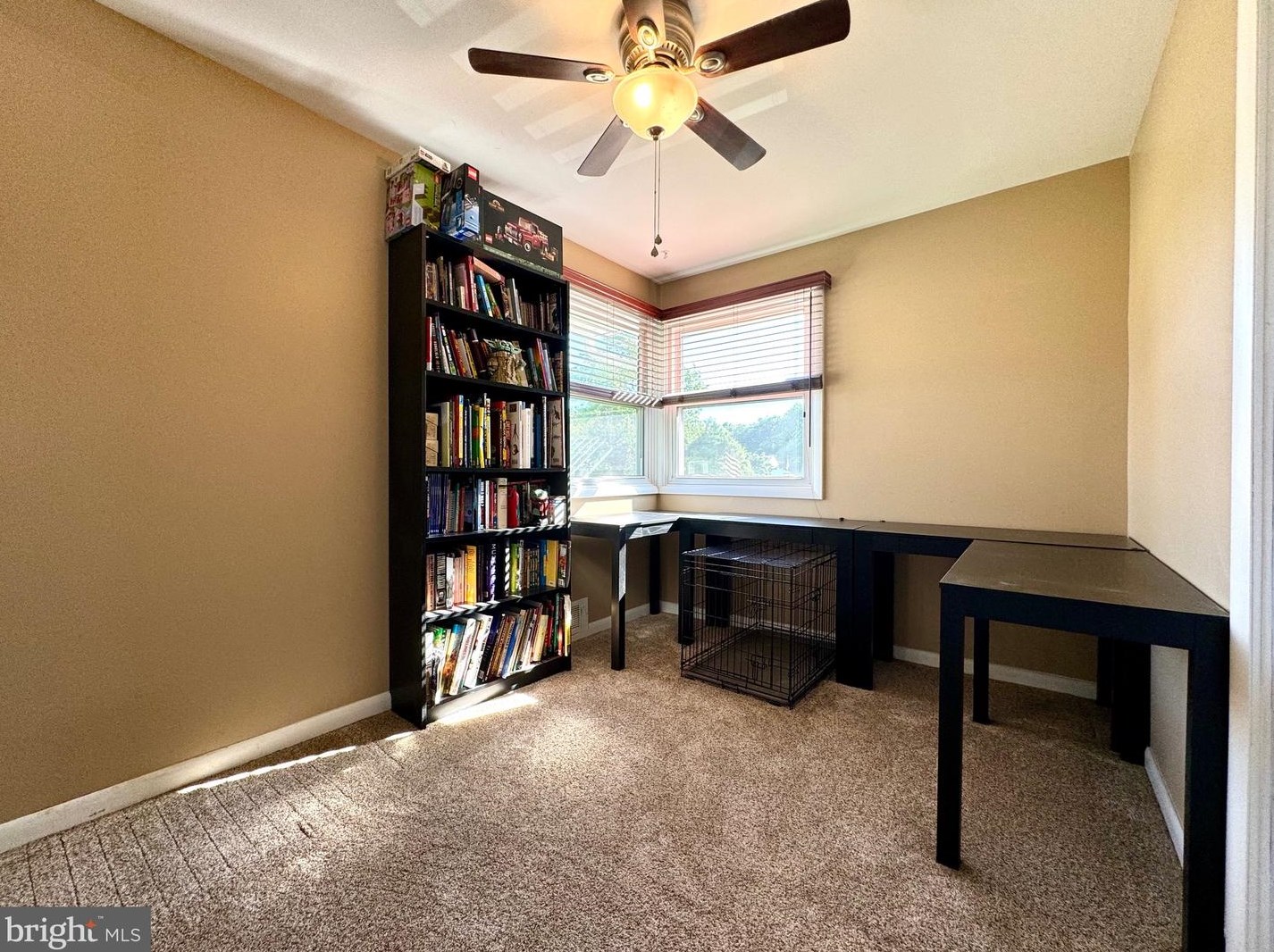 1700 Leisure Ln, Glen Burnie MD 21061-2124 exterior