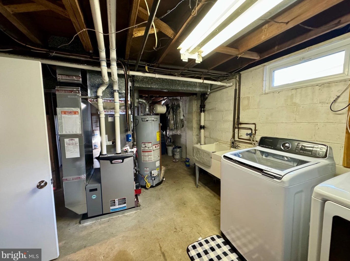 1700 Leisure Ln, Glen Burnie MD 21061-2124 exterior