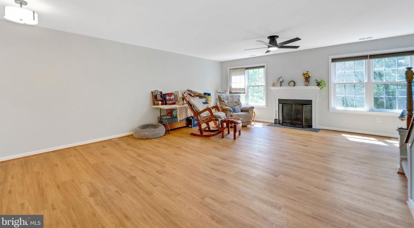 1691 Hart Ct, Crofton MD 21114-1630 exterior