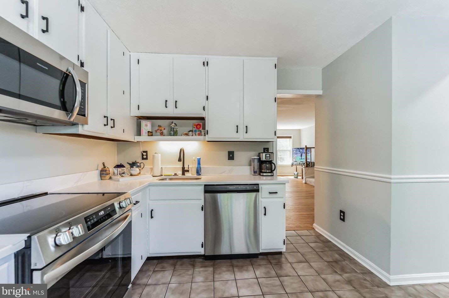 1691 Hart Ct, Crofton MD 21114-1630 exterior