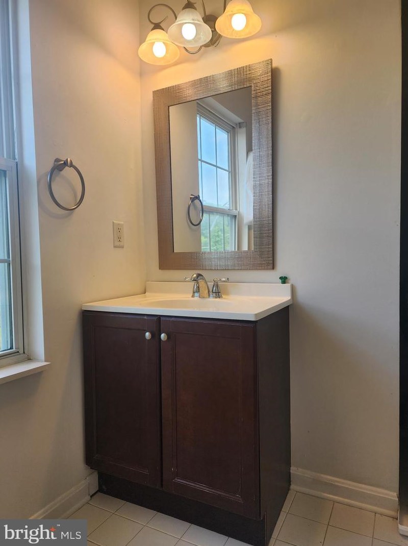 1500 Lincoln Rd, Shady Side MD 20764-9419 exterior