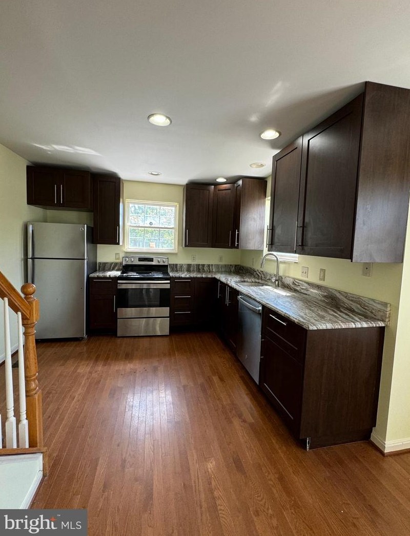 1500 Lincoln Rd, Shady Side MD 20764-9419 exterior