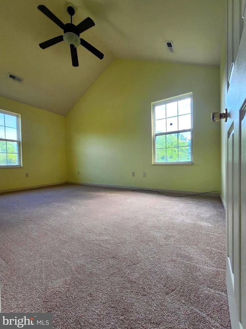 1500 Lincoln Rd, Shady Side MD 20764-9419 exterior