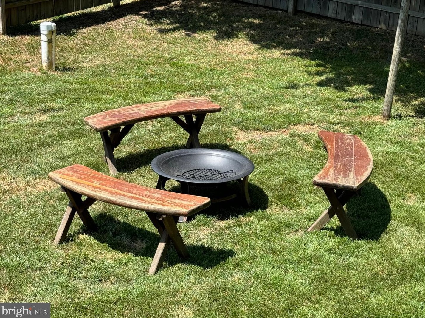 1500 Lincoln Rd, Shady Side MD 20764-9419 exterior