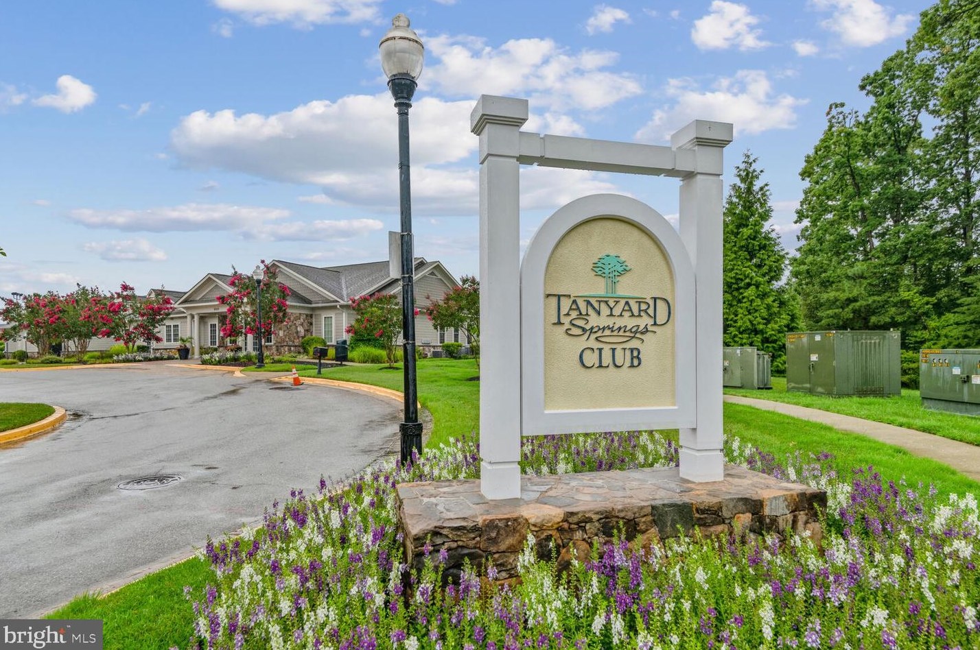 7720 Hollins Chapel Ct, Glen Burnie MD 21060-8396 exterior