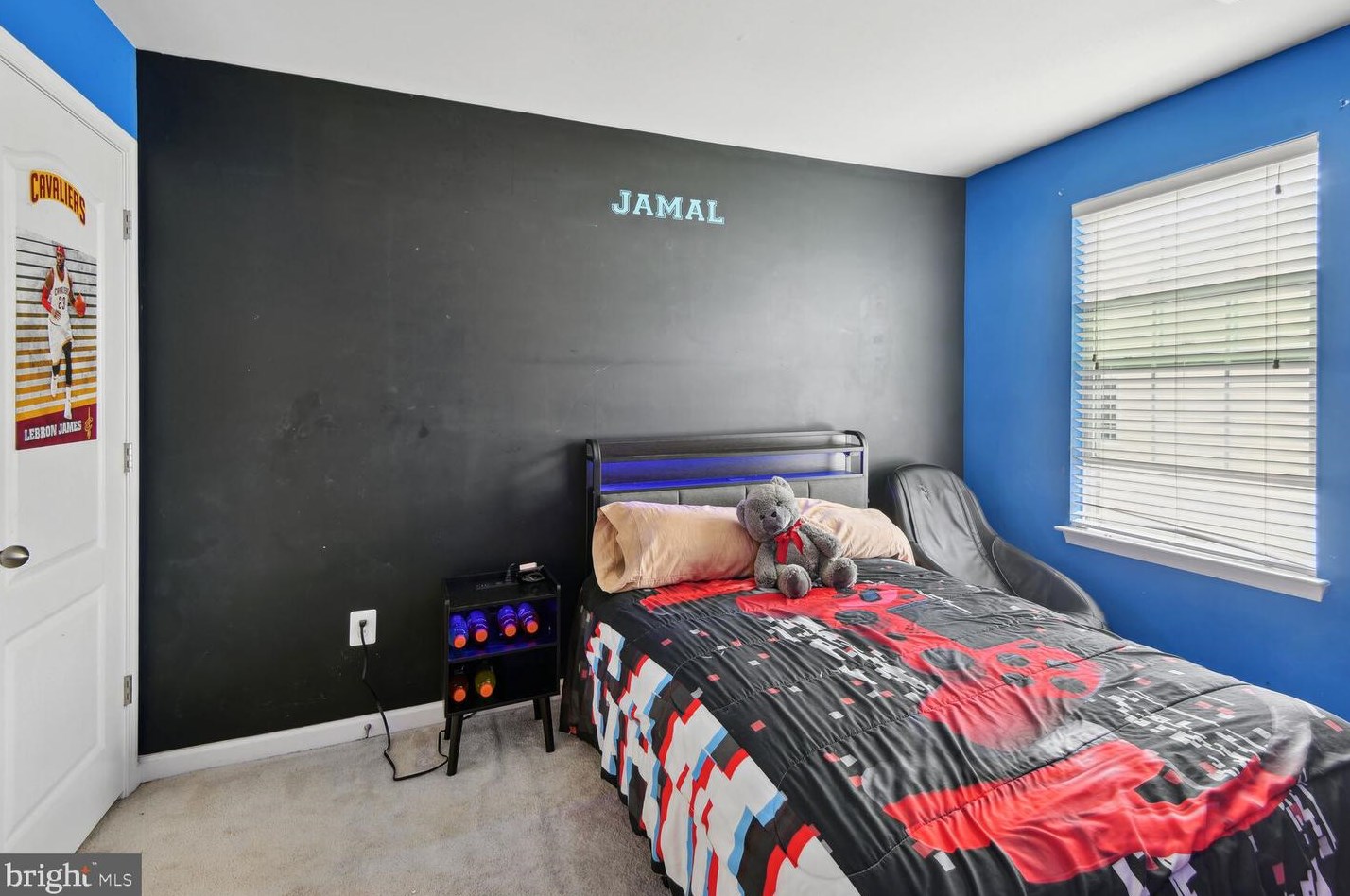 7720 Hollins Chapel Ct, Glen Burnie MD 21060-8396 exterior