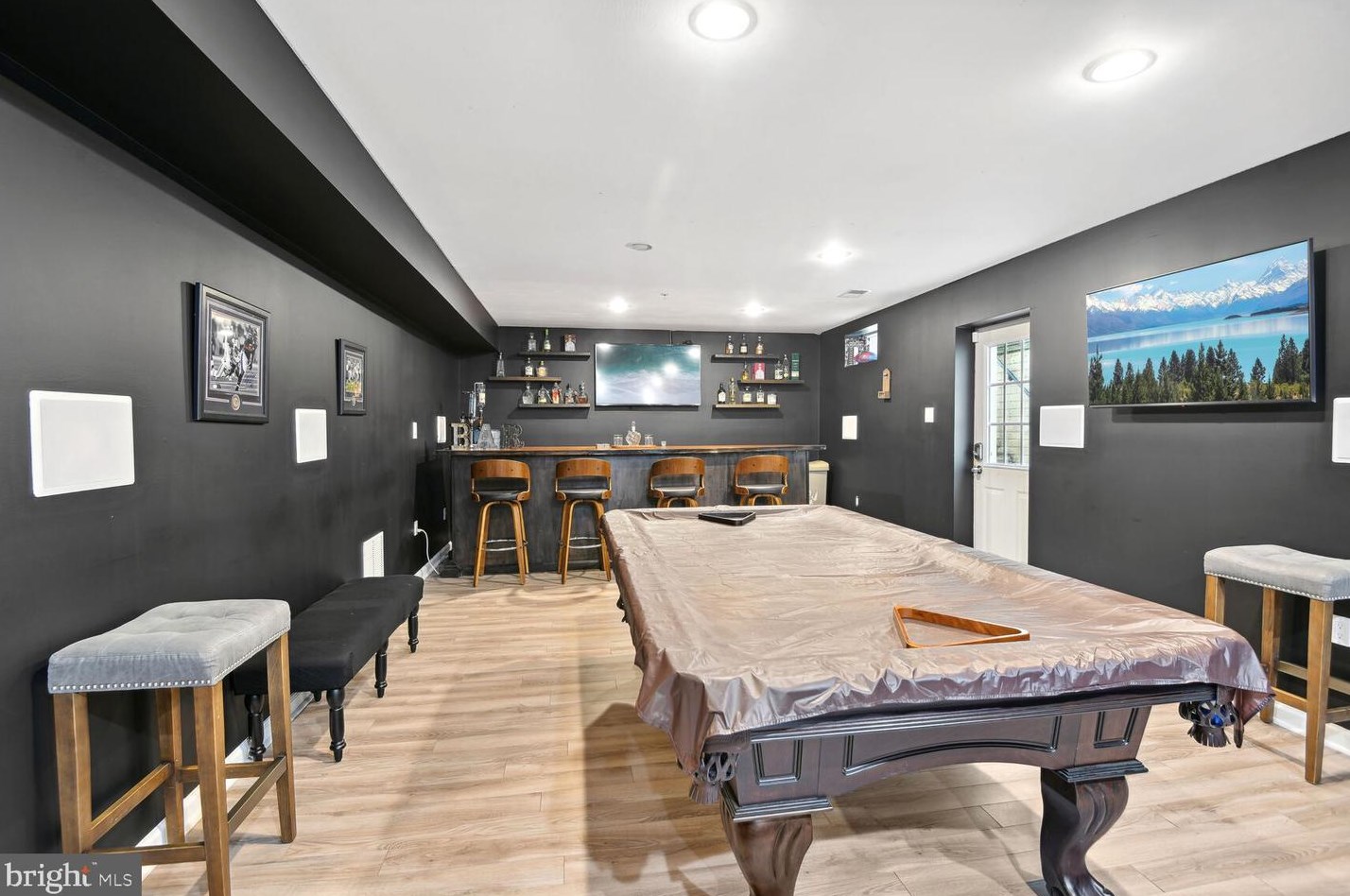 7720 Hollins Chapel Ct, Glen Burnie MD 21060-8396 exterior