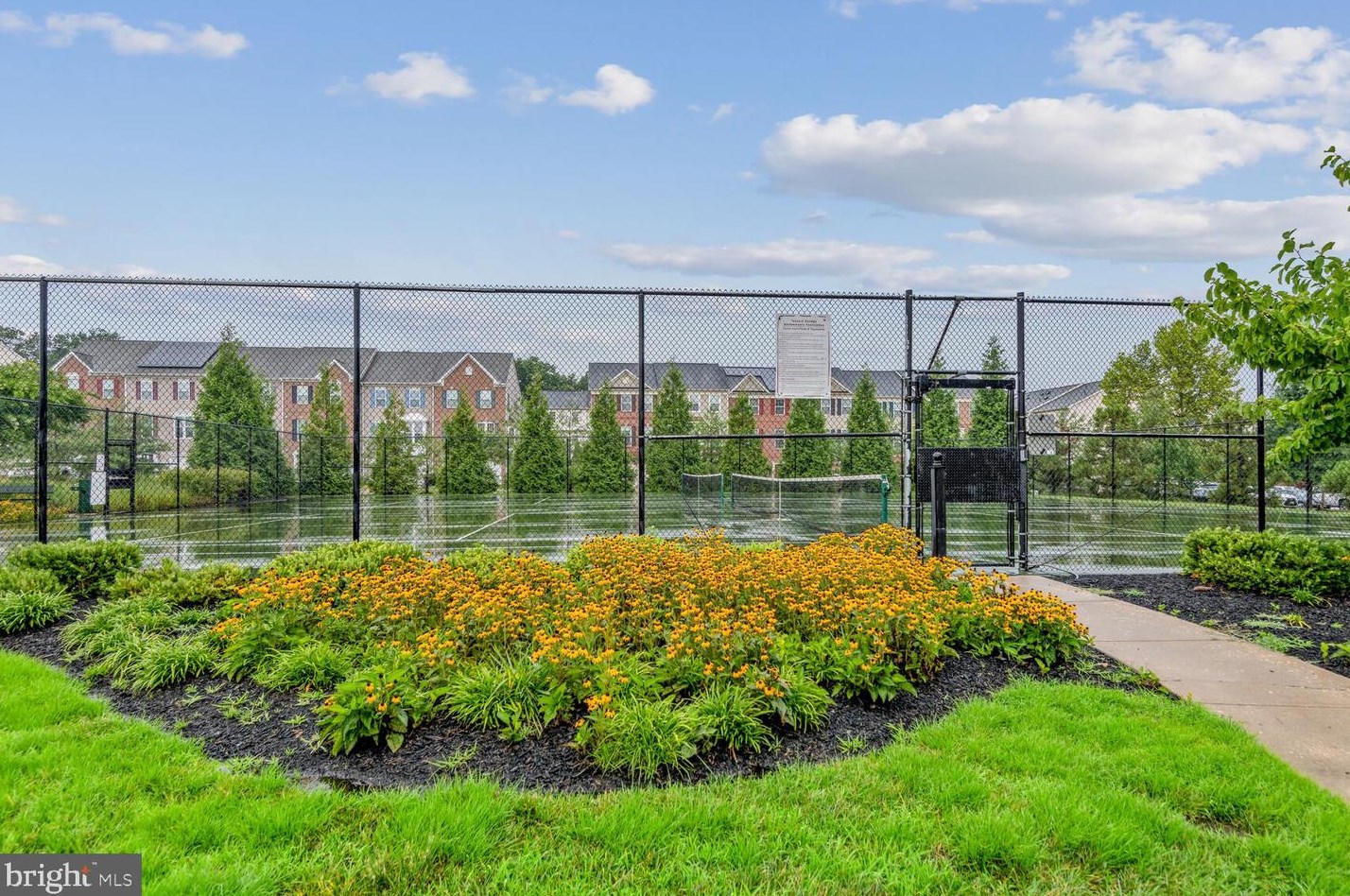 7720 Hollins Chapel Ct, Glen Burnie MD 21060-8396 exterior