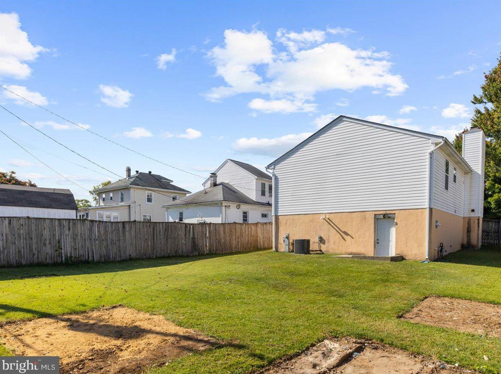 313 Doris Ave, Baltimore MD  21225-2805 exterior