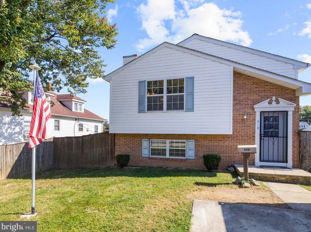 313 Doris Ave, Baltimore MD  21225-2805 exterior