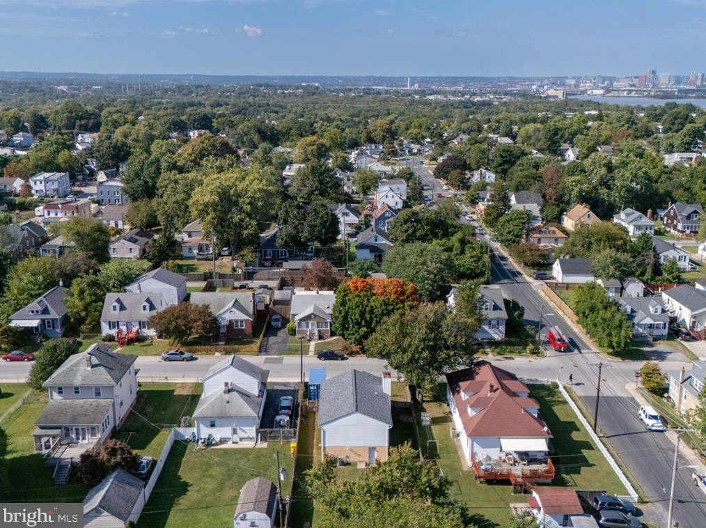 313 Doris Ave, Baltimore MD  21225-2805 exterior