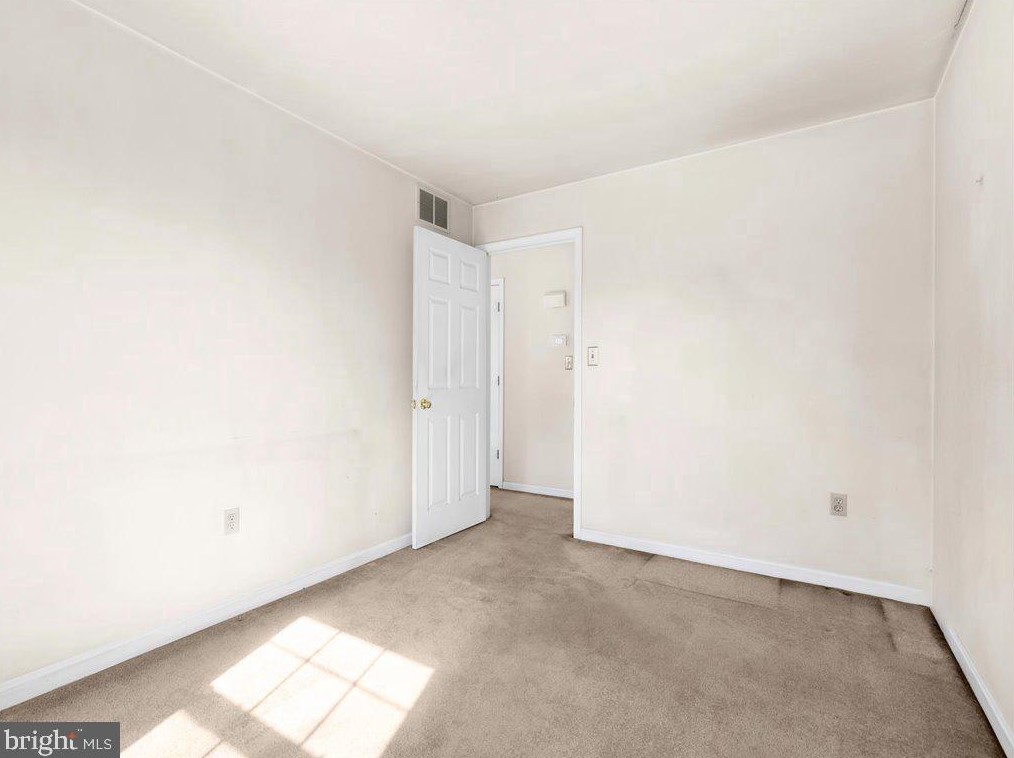 313 Doris Ave, Baltimore MD  21225-2805 exterior