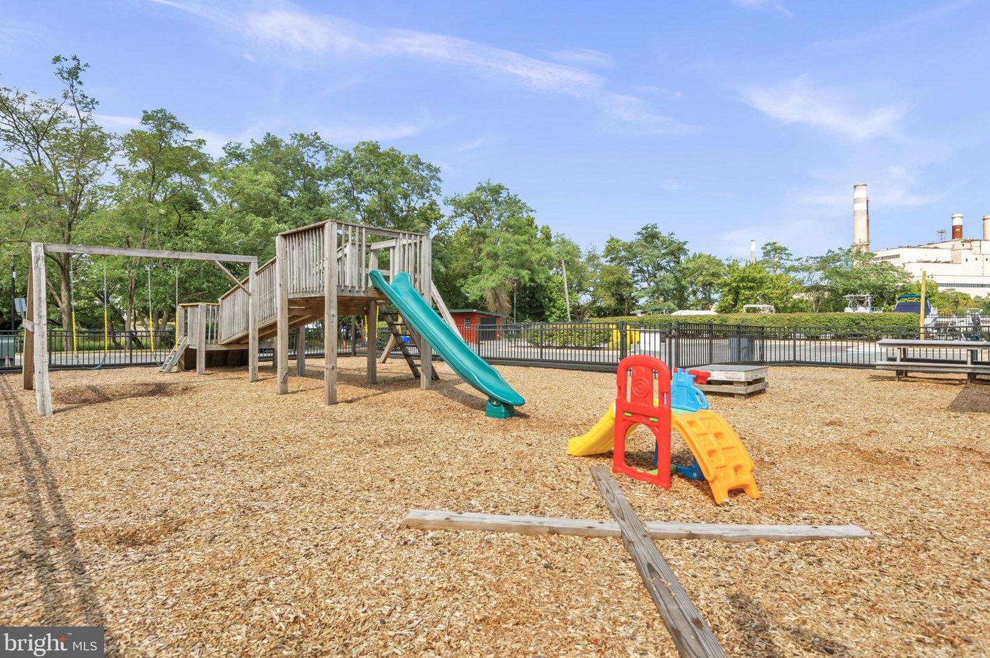 1328 Cox Cove Ct, Baltimore MD  21226-2127 exterior