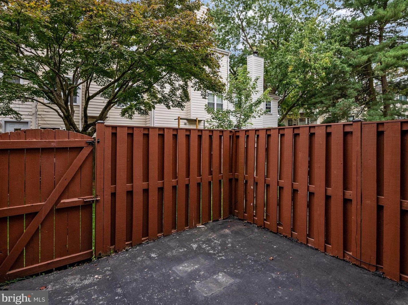 1699 Hart Ct, Crofton MD 21114-1630 exterior