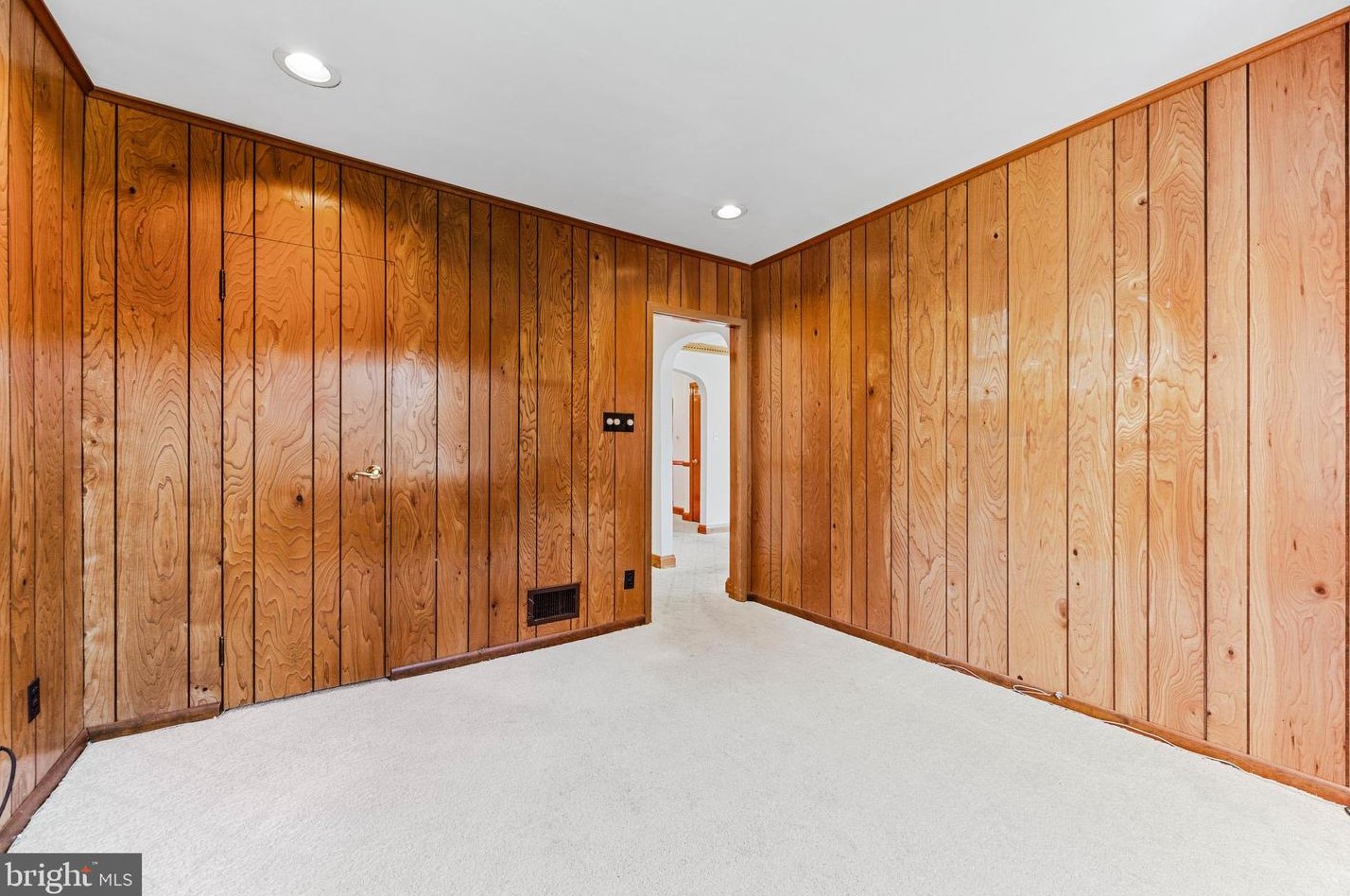 311 Newfield Rd, Glen Burnie MD 21061-3324 exterior