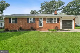 32 Carroll Rd, Pasadena, MD 21122 - Photo 1