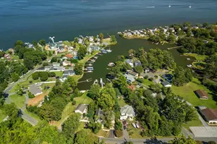 921 Lake Dr, Arnold, MD 21012 - Photo 3