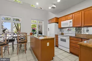 921 Lake Dr, Arnold, MD 21012 - Photo 13