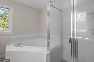 921 Lake Dr, Arnold, MD 21012 - Photo 27