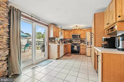 7913 Kings Bench Place, Pasadena, MD 21122 - Photo 9