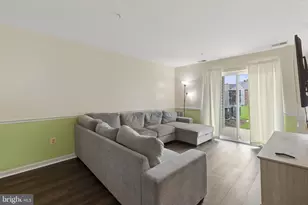 308 Blue Water Ct, Glen Burnie, MD 21060 - Photo 3