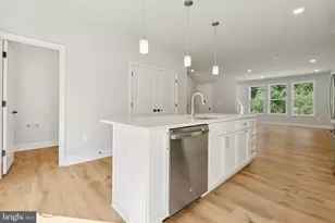 2075 Old Admiral Ct, Annapolis, MD 21401 - Photo 11