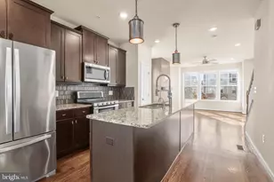 512 Pebblebrook Ln, Glen Burnie, MD 21060 - Photo 11