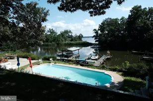 355 Sturtons Ln, Pasadena, MD 21122 - Photo 23