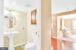 1722 Tedbury St, Crofton, MD 21114 - Photo 7