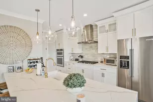 328 Arbutus Dr, Edgewater, MD 21037 - Photo 11