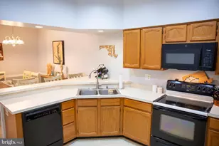 2704 Summerview Way, Annapolis, MD 21401 - Photo 17