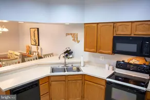 2704 Summerview Way, Annapolis, MD 21401 - Photo 15