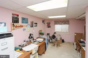 758 Sunnyfield Ln, Baltimore, MD 21225 - Photo 25