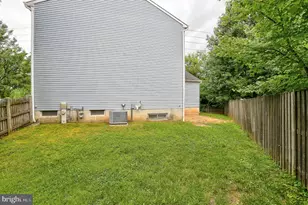 758 Sunnyfield Ln, Baltimore, MD 21225 - Photo 33