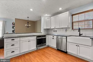 802 203rd St, Pasadena, MD 21122 - Photo 11