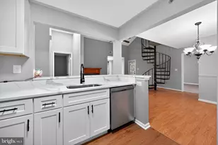 608 Rolling Hill Walk, Odenton, MD 21113 - Photo 13