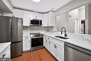 608 Rolling Hill Walk, Odenton, MD 21113 - Photo 11