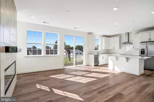 5735 Howard Dr, Glen Burnie, MD 21061 - Photo 9