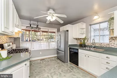 1220 Hillcreek Road, Pasadena, MD 21122 - Photo 9