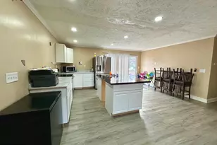 329 10th, Brooklyn, MD 21225 - Photo 5