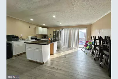 329 10th, Brooklyn, MD 21225 - Photo 7